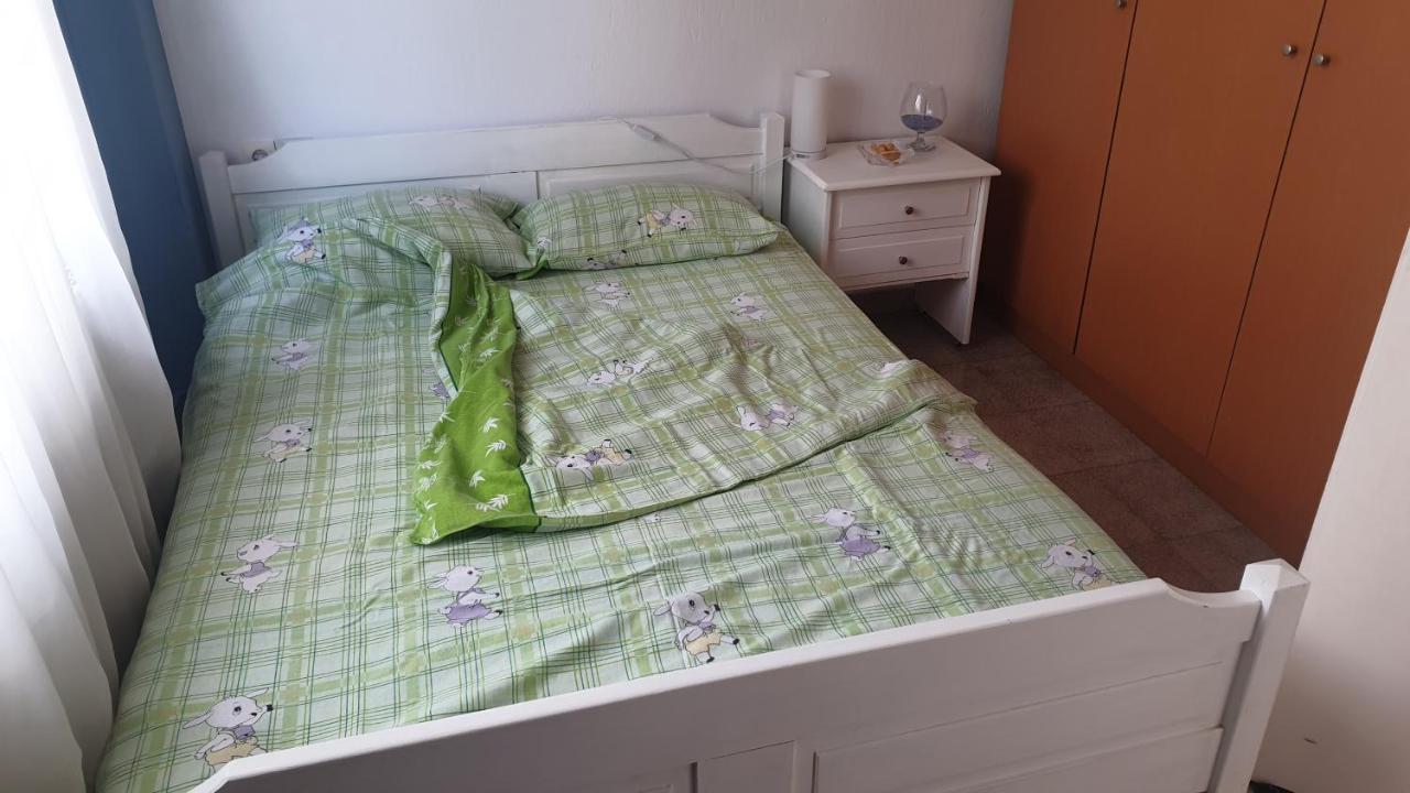 Gouris Appartements Nea Kallikrateia Exterior foto